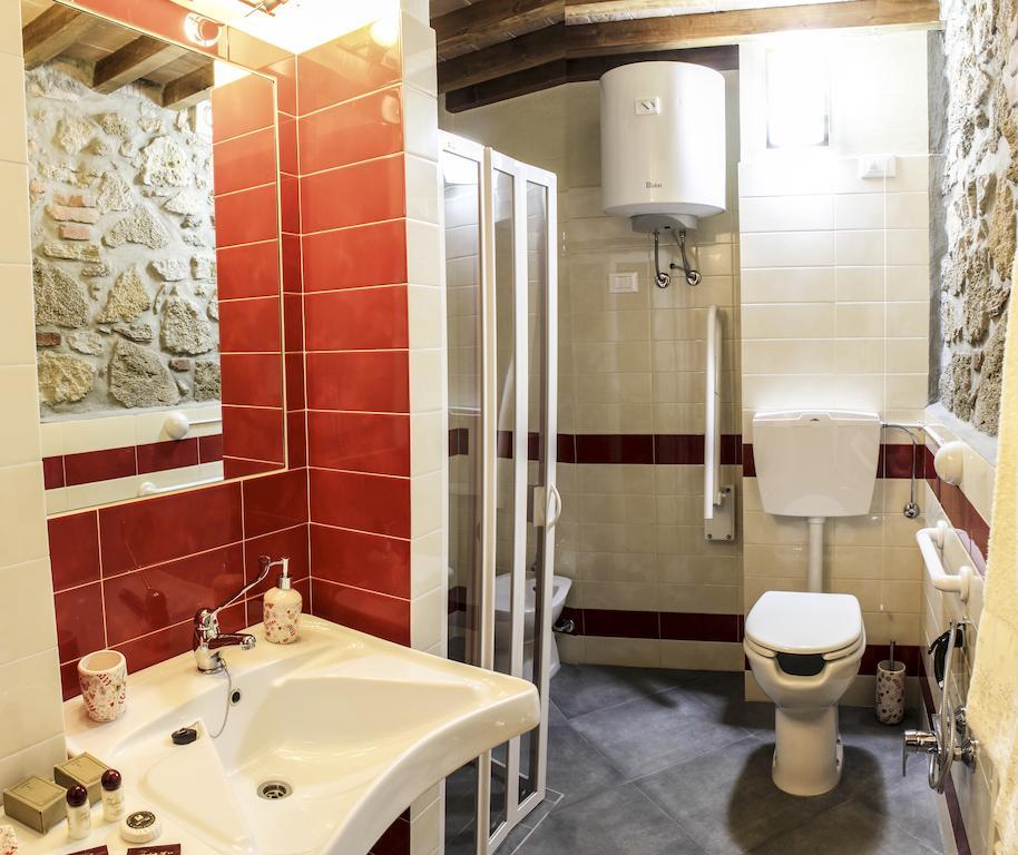 Agriturismo Ferruggini โบลเกริ ห้อง รูปภาพ